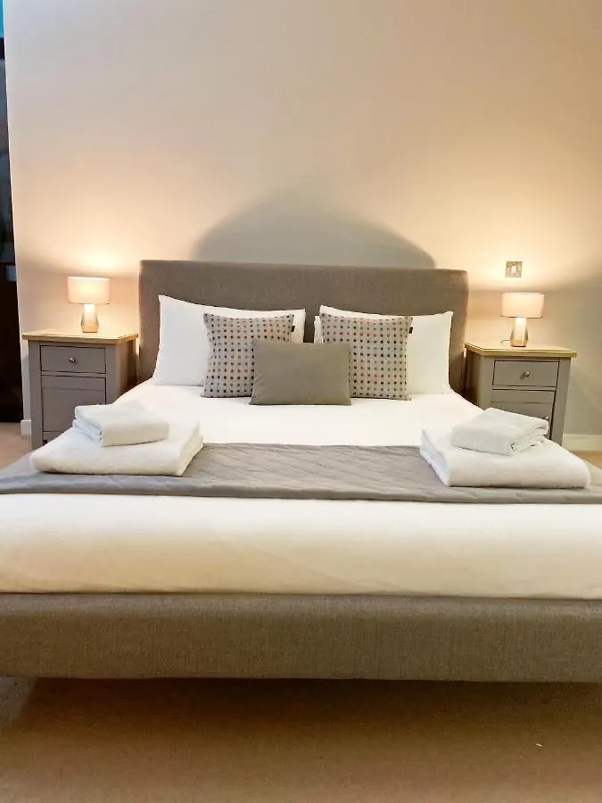 Quartermile Meadows View 2 Bedroom Apartment - With Free Parking Edinburgh United Kingdom